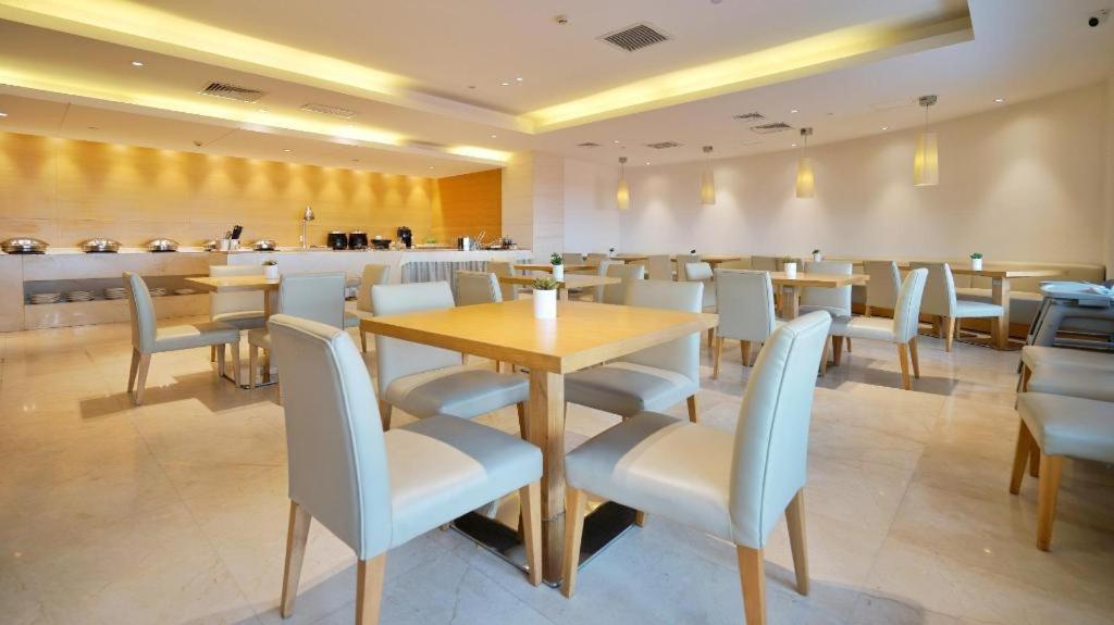 Ji Hotel Tianjin Binjiangdao Exterior photo